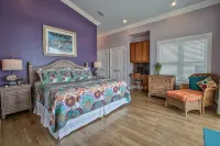 6 Bedrm/5.5 Baths/Gulf Front - 4 King Master