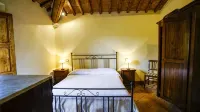 CHARMING APARTMENT WITH POOL - 40 KM FLORENCE, 20 KM SIENA, 15 KM S. GIMIGNANO