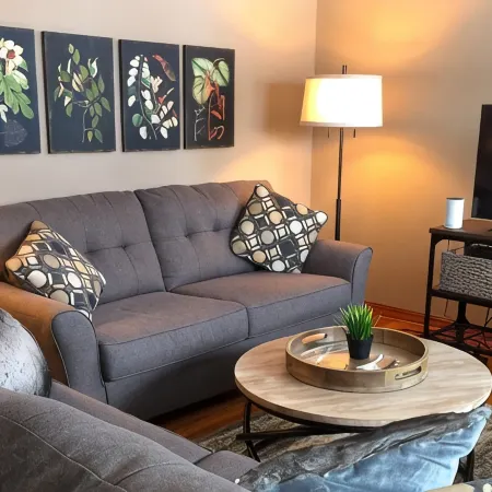 Midwest Modern House Hotels in Austin