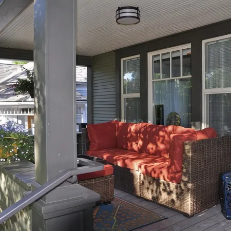 Titania - Second Spring Property 1-3 Bedroom Luxury Rentals In Downtown Ashland