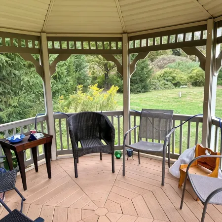 Large Home In Great Valley