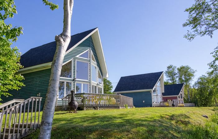 Victorian ocean front cottage on the shores of the highest tides in the world.
