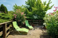Cosy holiday home with pool/BBQ/ACCasa Montana - CAPRI Apartment with lake view Hotels in 