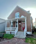 Charming Home in Cozy Frenchtown Saint Charles - 3 ดาว