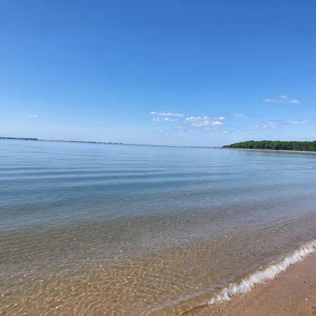 East Hampton/Springs Cottage- minutes walk to sea