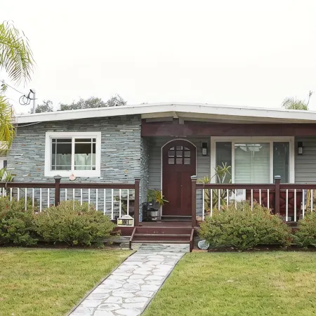 Getaway Beach Bungalow Carlsbad Village Family & Pet Friendly, 1 Block To Beach