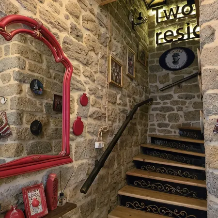 Old Rooms Hotel