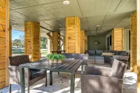 Modern Lake House 2 Units, Pool, Lake 3Min, Pets - 3-Star