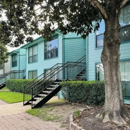 New! Lakefront 2-bedroom Condo. Newly remodeled.