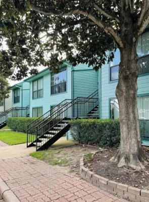 New! Lakefront 2-bedroom Condo. Newly remodeled. - Balkoner