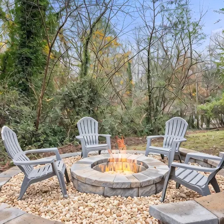 Cozy 2 bedroom in the heart of Gold City