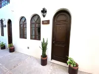 Studio Yuca - at Loreto 80 downtown