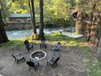 Gem River House - balcony