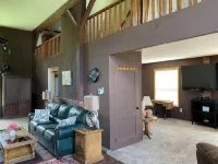 Newly Renovated Barn in Bellevue - Close to Sandusky and Lake Erie activities! - 3 estrellas
