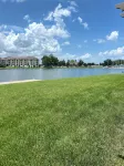 Waterfront updated 3 Bedroom Townhome on Quiet Cove, sleeps 10 fully furnished. - balcony