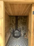Cozy Off-grid Cabin within a private setting loaded with spa like amenities