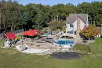 ClubDivot - A Modern Farm Style  Home with Pool and Backyard Bar - Pools