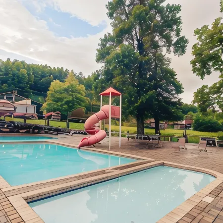 Brookside Lodge - Gatlinburg - on the River