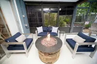 Marlin Pool House Featuring Private Game Room, Mini Golf & Fire Pit!