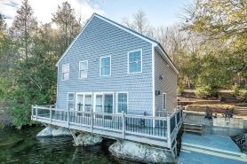 Maidstone  VT<br><br>Great location Majestic Maidstone Lake VT<br> 5 Bedroom retreat