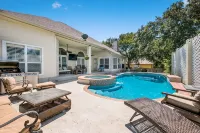 NEWLY REMODELED!! One Story with POOL and Hot Tub - Private Pools