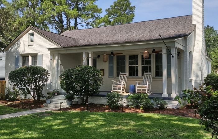 Cozy Cottage in Historic Willowbank
