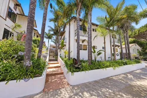 Soul & Sea #1 – East Beach Condo - Apartments