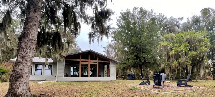 Newly built, charming cozy and quiet river home Hotele w: Putnam County