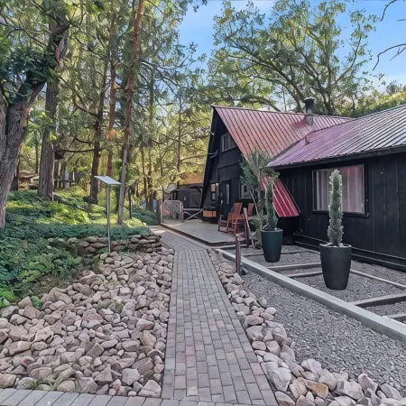 Relaxing A Frame 3-bedroom Cabin with WiFi and AC in Enchanting Forest Setting