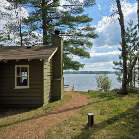 Family and pet friendly, waterfront cabin on Lost Lake, with private dock