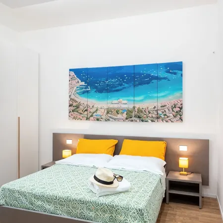 "Simenza" apartment with large balconies 5 minutes from Teatro Massimo