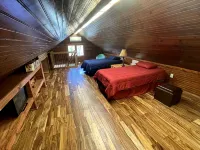 Secluded & Romantic, Blowing Rock, Views, Hot Tub - the Red Rover