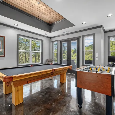 Helen TreeTop Lodge:  Rustic Luxury/Breathtaking Views/Ultimate Amenities