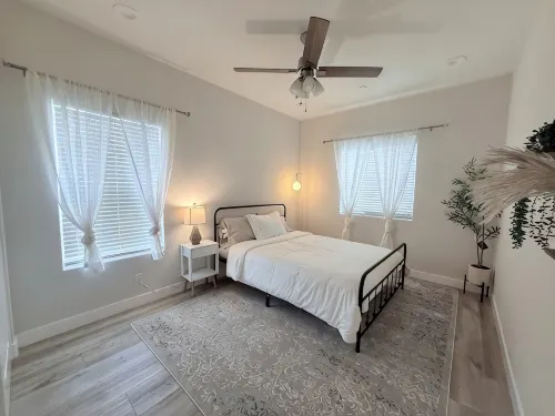 Modern Family Haven #2 - Minutes from Disney Magic/Knotts and Saigon