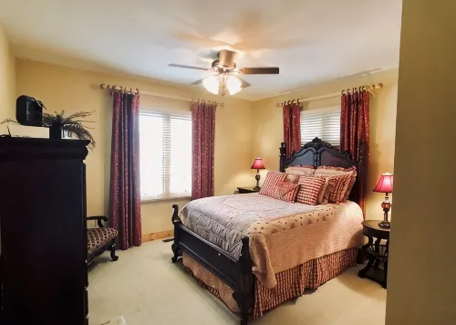 Mountain walk-in level condo! - Gym