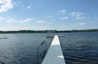 Portage Lakefront - Great View & Location - 5 Bedrooms - 3 Baths - 2 Car Garage - 民泊