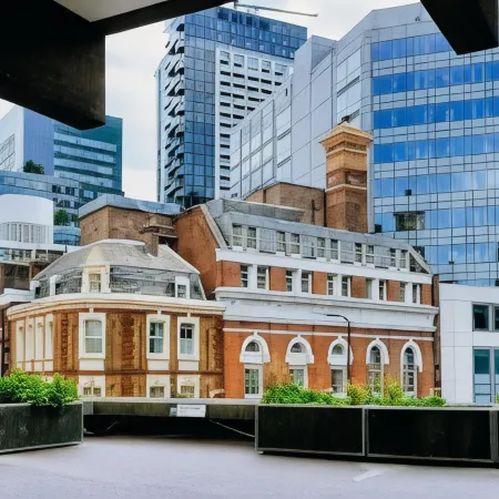 Premier Inn London Farringdon (Smithfield) hotel Отели рядом с достопримечательностью «Улица Флит-стрит»