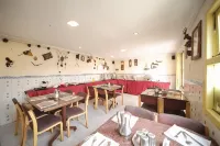 Pine Borough Inn - parcheggio