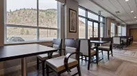 Best Western Plus Merritt Hotel - พร้อมอาหารเช้า