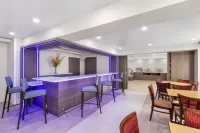 Baymont by Wyndham Arlington - 2-Star