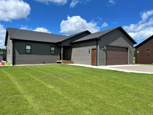 Relax & Unwind at Sunset Lake Paradise 4Br Lakefront Retreat with Fire Pit, WiFi - 4-Star
