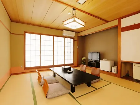 Shirako New Seaside Hotel