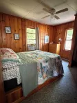 Diamond Lake Island Cabin