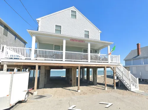 Scituate Oceanfront Gem; 5Br  w/ Wrap Around Deck. Perfect for Family & Friends - Wifi