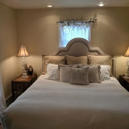 Meadowood Inn