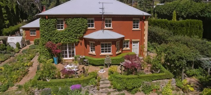 Stunning Highlands Manor-Accommodates 2-12 people Các khách sạn ở Bowral