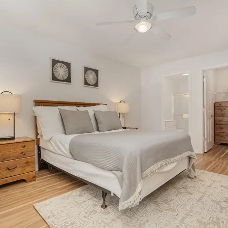 Newly Renovated 3bd/2ba condo located on True Blue Golf Club