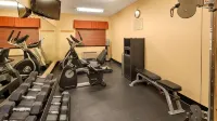 拉雷多溫德姆速8酒店 - 健身室/gym room