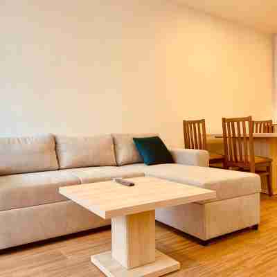 Exclusive brand new apartment next to Royal Mall in Rruga B Rooms