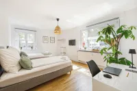 Modern vacation apartment with 4 bedrooms in Heilbronn on the Neckarpromenade